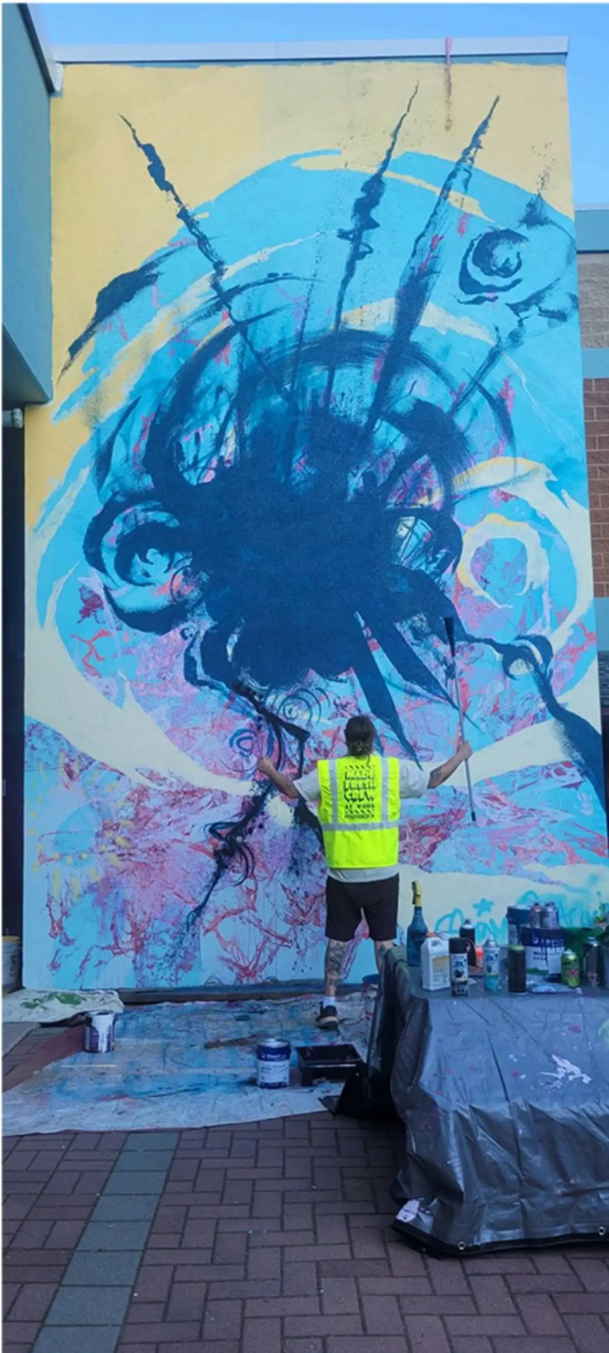 Andreas Tiedemann’s artwork and mural practice featured by WinPrint